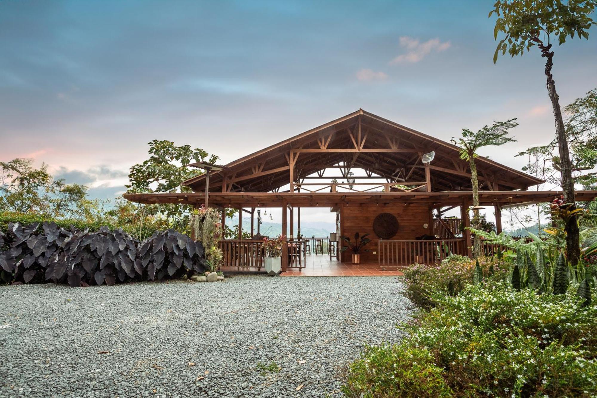 Neira Tominejo Ecolodge - Casas En Los Arboles מראה חיצוני תמונה